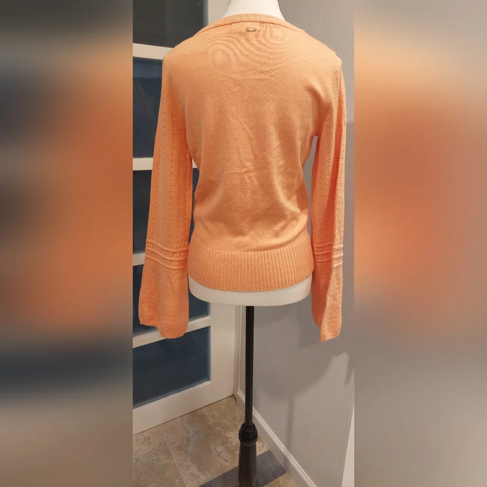 Guess Orange V-Neck Sweater Lightweight Knit - Picture 5 of 10
